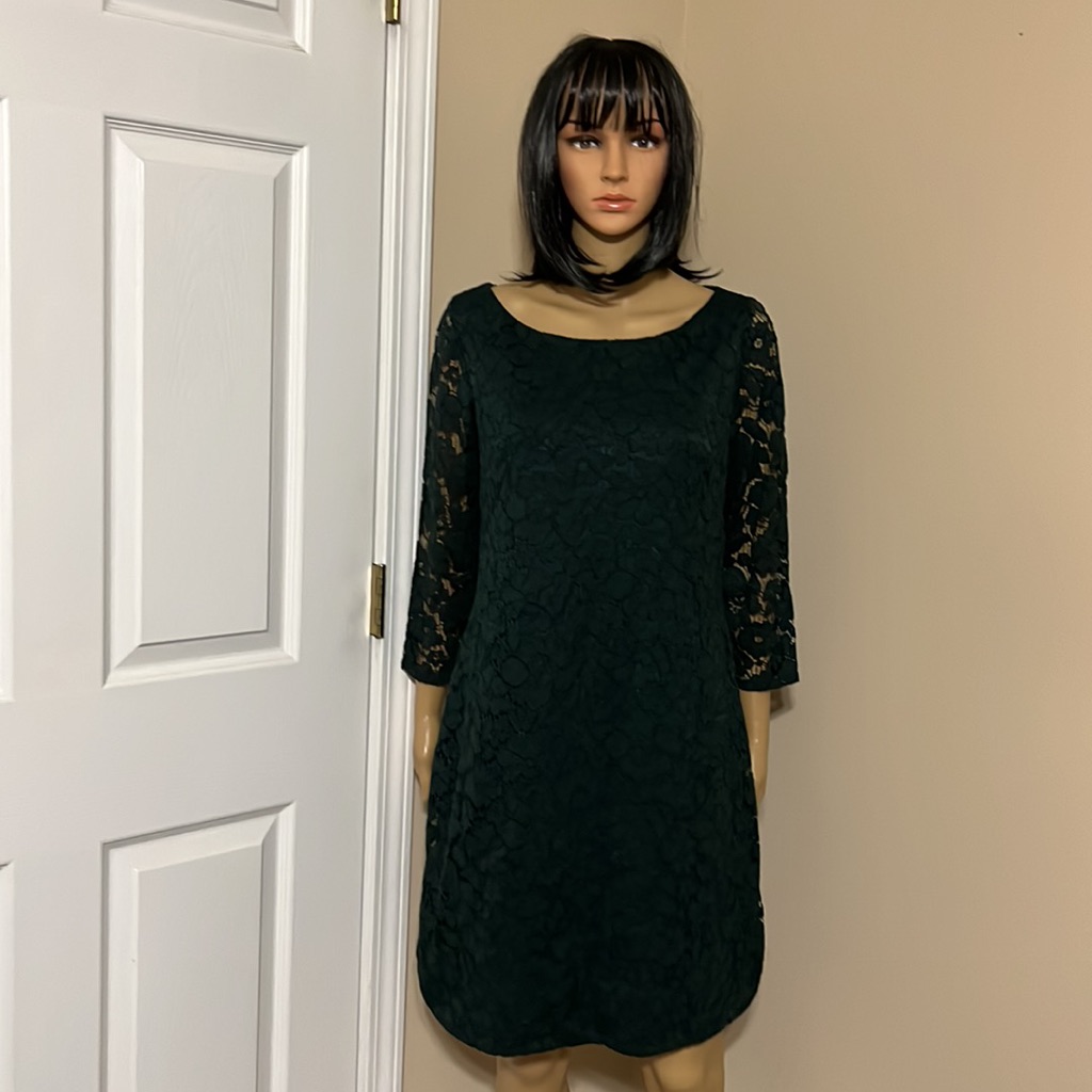Vince Camuto Woman’s Dress Size 12 Color Green